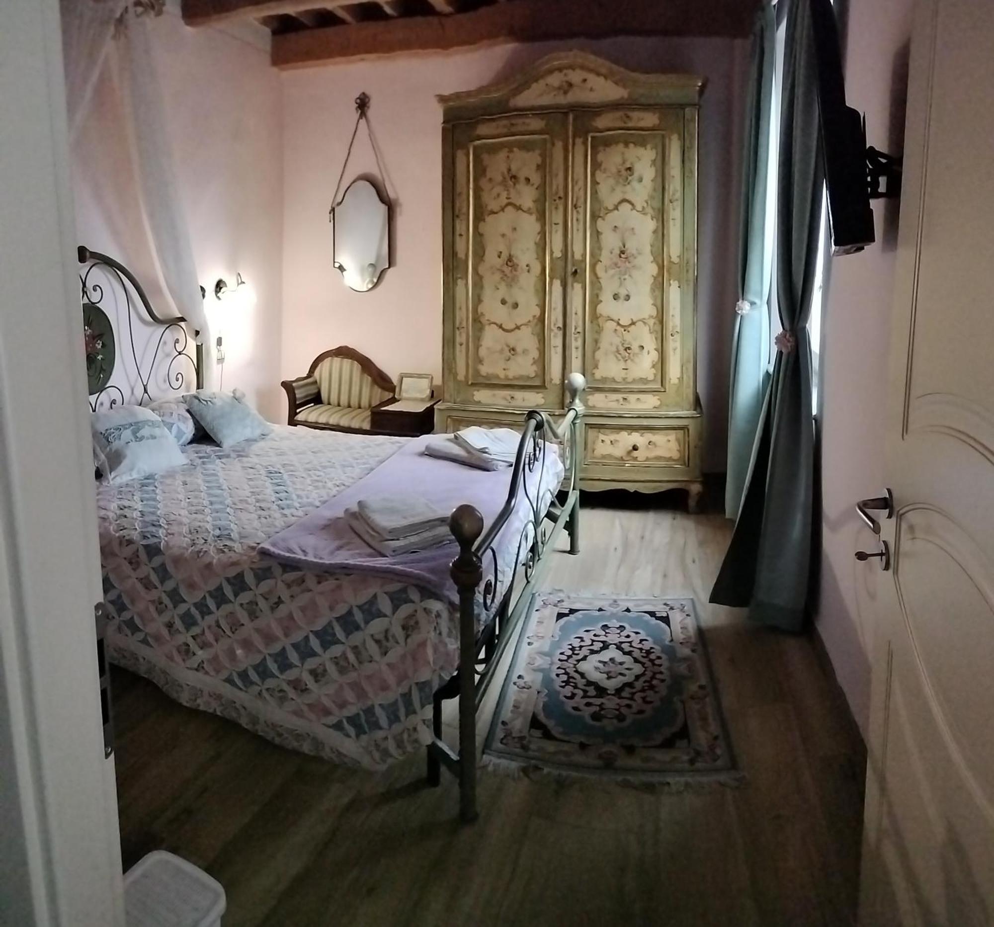 B&B La Rosa Nel Verde ルッカ エクステリア 写真